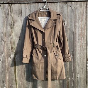 Like New - Calvin Klein trench coat size XL